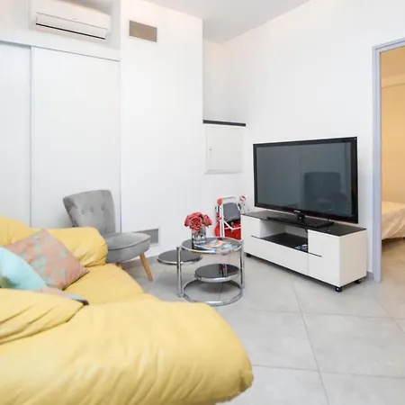 Lovely In Appartement *