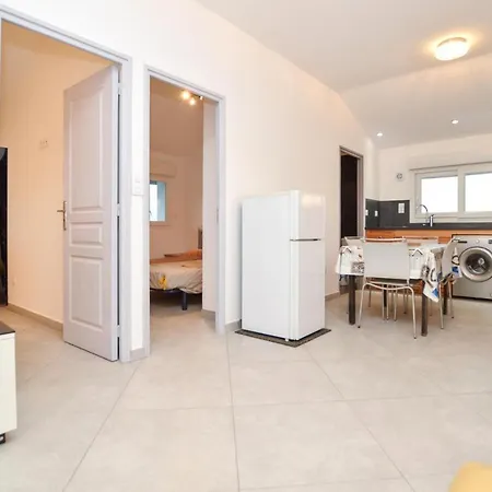 Stunning In With Wifi Apartman Ghisonaccia